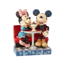 Iscafe med Minnie og Mickey Mouse