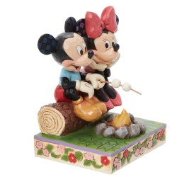 Minnie og Mickey griller skumfiduser 