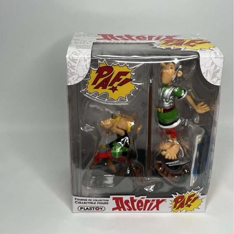 Asterix T�ver Romer i Kamp - Paf!