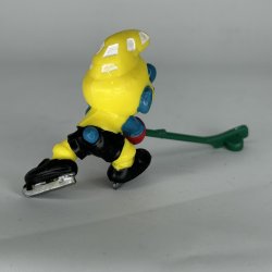 Ishockey Sm�lf m. Gr�n Hockeystav - Schleich Patineret 