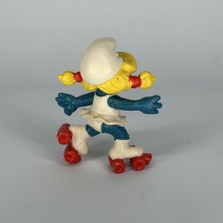 Sm�lfine p� rullesk�jter - Schleich Patineret 