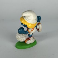 Fodbold Sm�lfine p� Gr�s - Schleich Patineret 