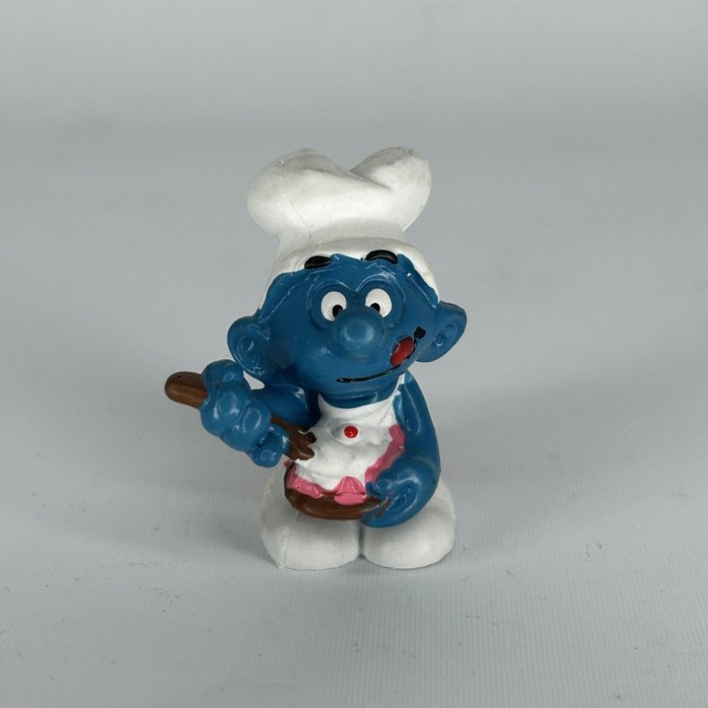 Gr�dig Sm�lf med kage - Schleich Patineret 