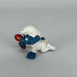 Baby Sm�lf Hvid med Rangle - Schleich Patineret 